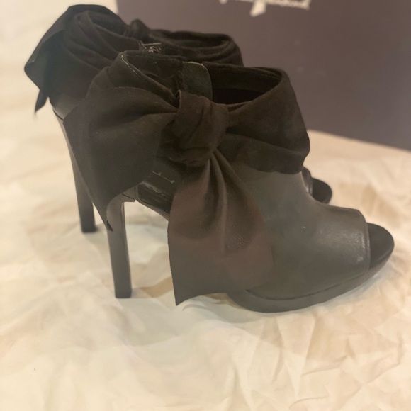 7 For All Mankind Black Open Toe Booties sz 7 - Picture 4 of 7